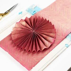 How To Make a Paper Rosette